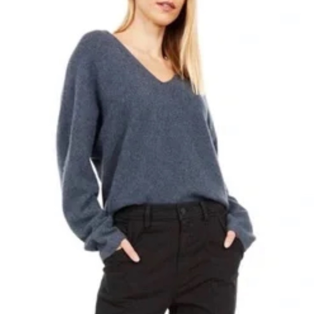 Vince Cashmere Sweater size S NWT